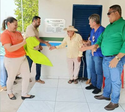 Imagem da notícia Prefeito Weliton Guimarães entrega mais duas casas reformadas pelo Programa Ampliando Sonhos IV em Alcinópolis
